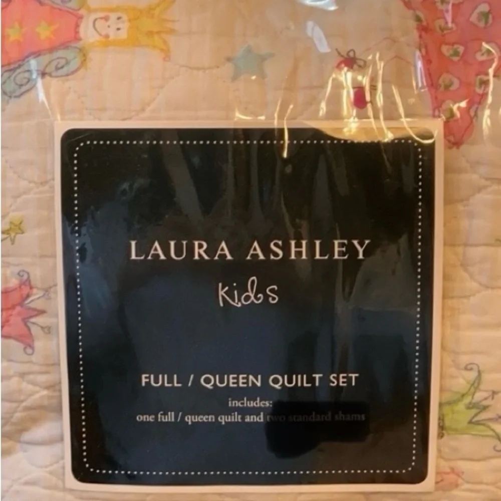 Laura Ashley Pink Fun Fairy Full/Queen Reversible Comforter Only NEW - Picture 3 of 3